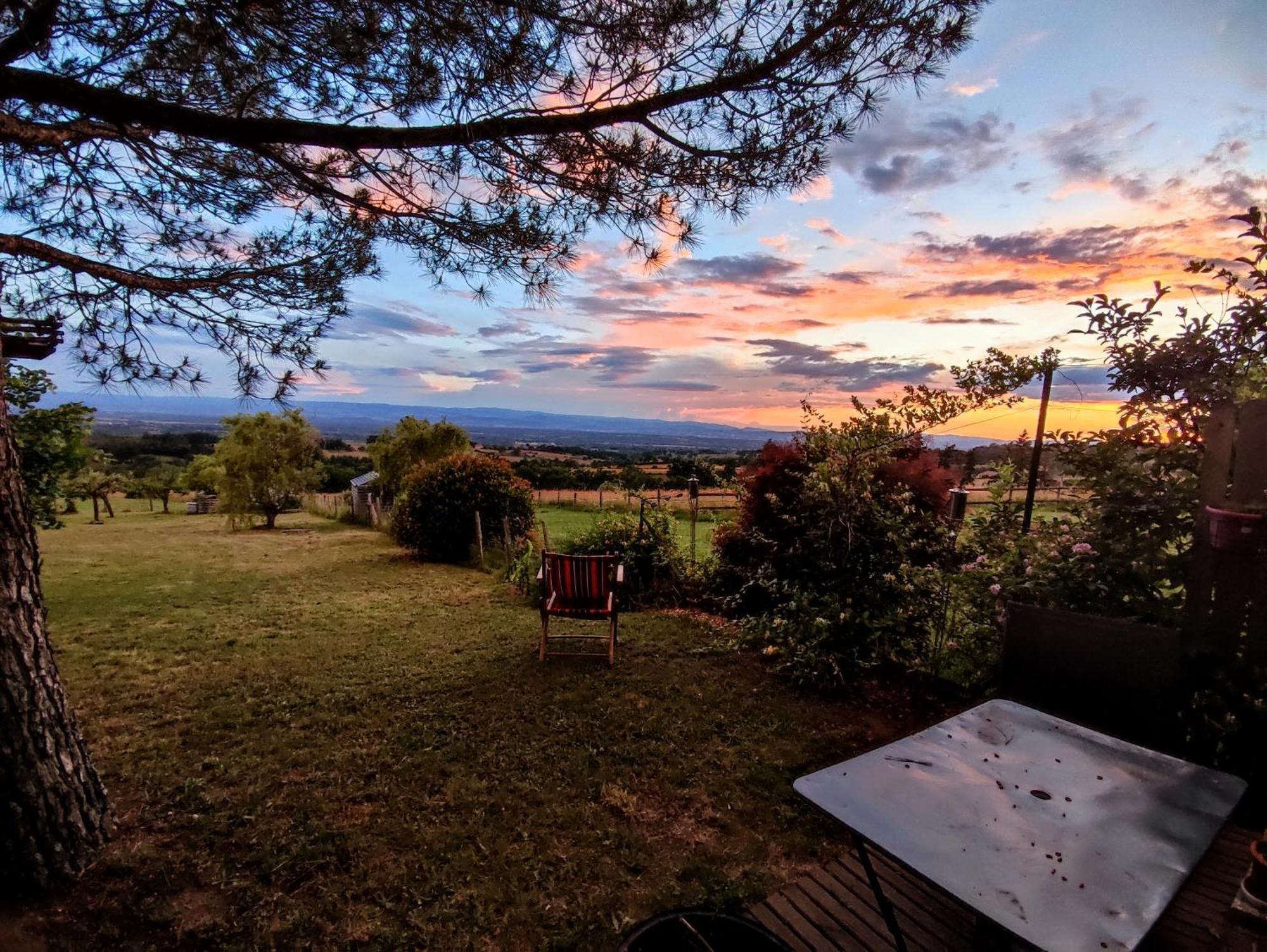 Maison De Campagne Vue Panoramique Rozier-en-Donzy Exteriör bild
